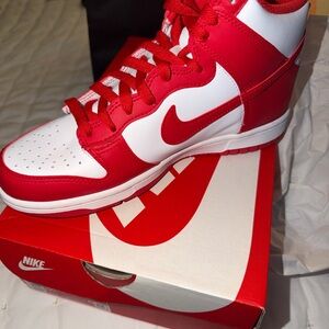 Nike Dunk High GS in Red and White